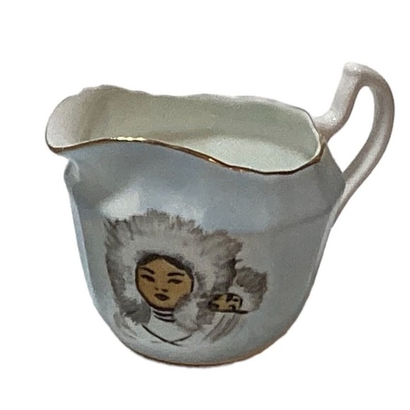 Clarence Of England Bone China Alaska Eskimos Sugar And Creamer - Picture 4 of 8